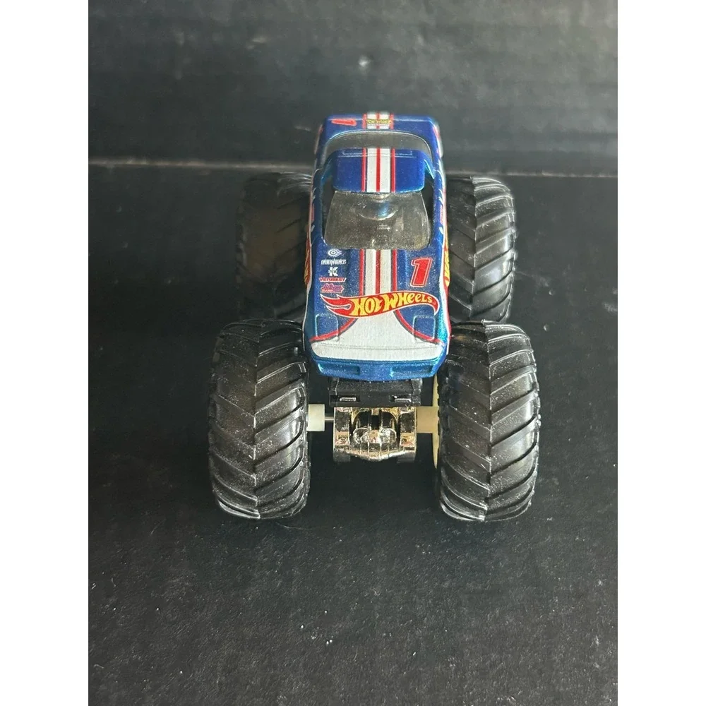 Hot Wheels, Hot Wheels Racing #1 Monster Truck 1:64, Corvette Loose Blue White